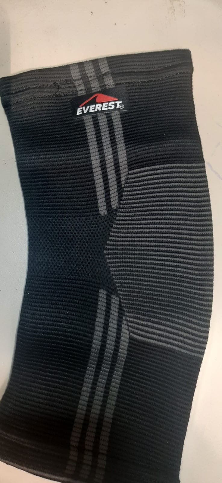 FAJA CODERA EVEREST ELBOW SUPPORT - Imagen 4