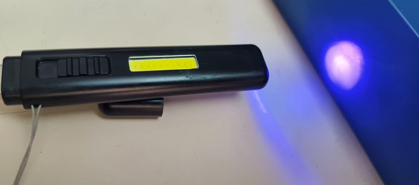 LINTERNA usb laser + luz uv + laser 3 en 1- recargable - Imagen 4