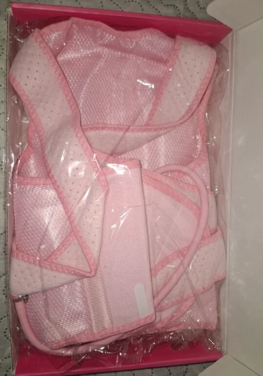 CINTURON AIRBAG KIDS ROSADO alienado con estilo y elegancia - Imagen 7