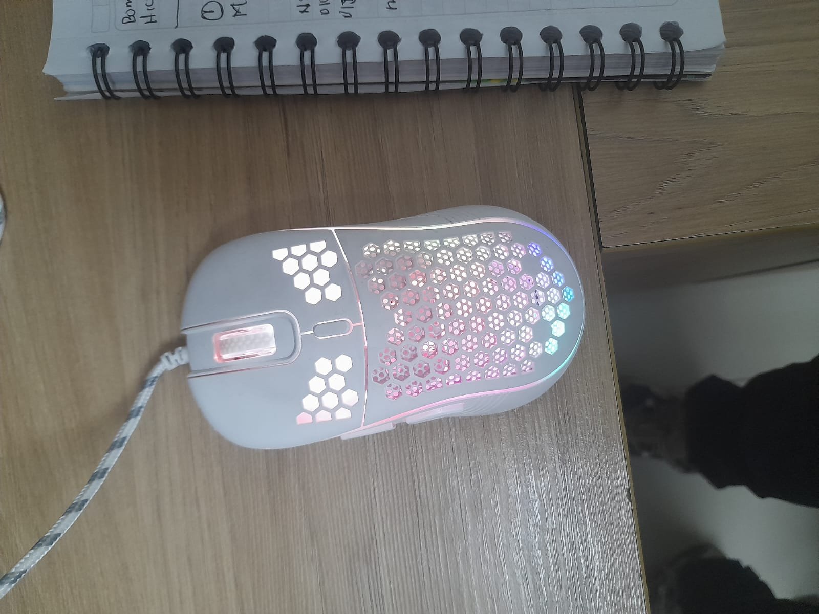 MOUSE GAMER D-110 ultraligero panal de abeja,12800 DPI, 6 botones RGB , cable sin arrastre - Imagen 11